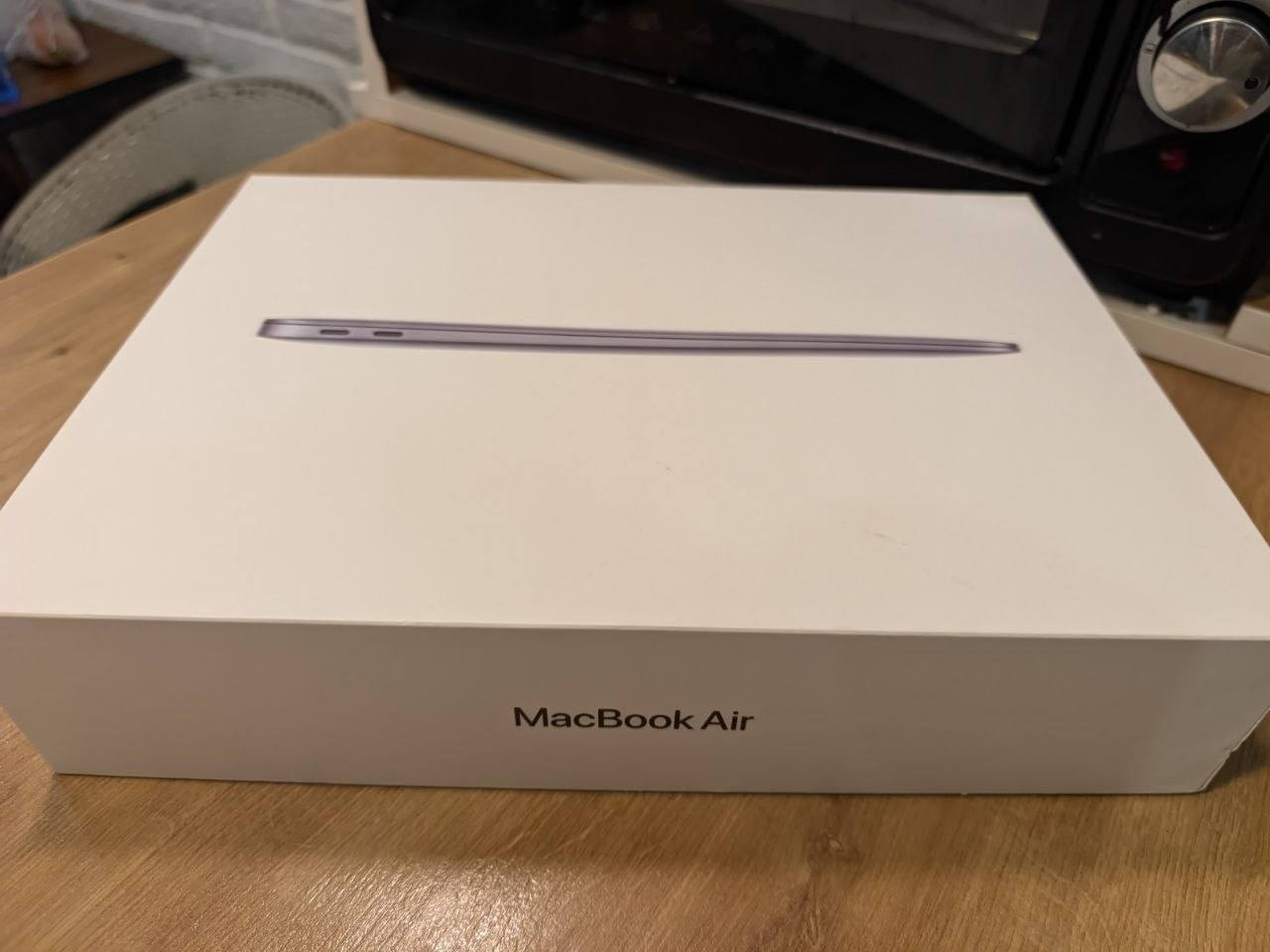 Коробка от MacBook