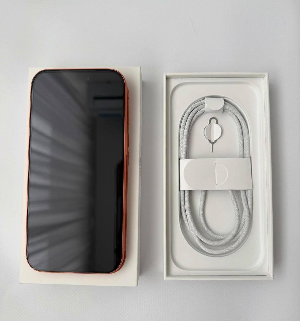 iPhone в идеальном состоянии