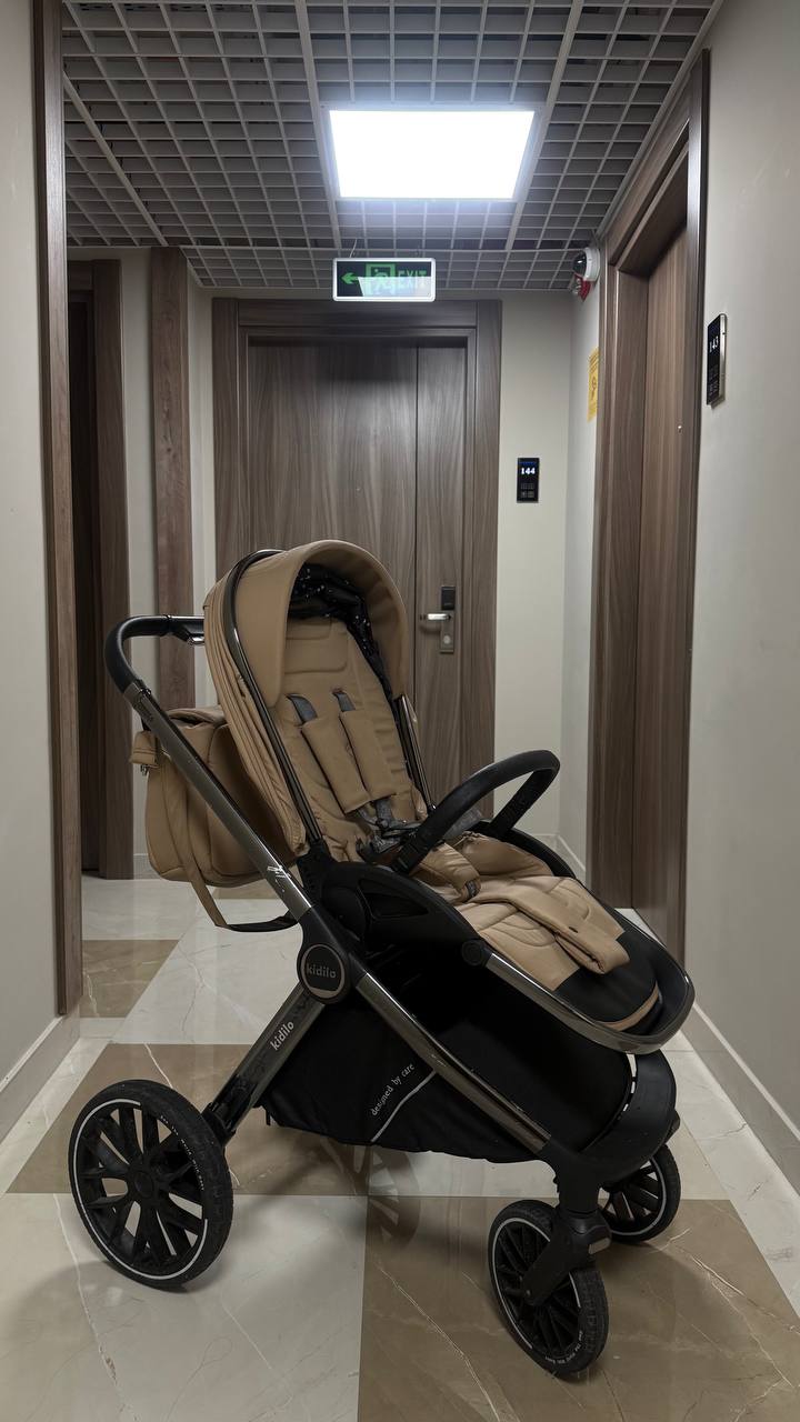 Коляска Kidilo 3 в 1 (люлька, прогулочный блок, автокресло)