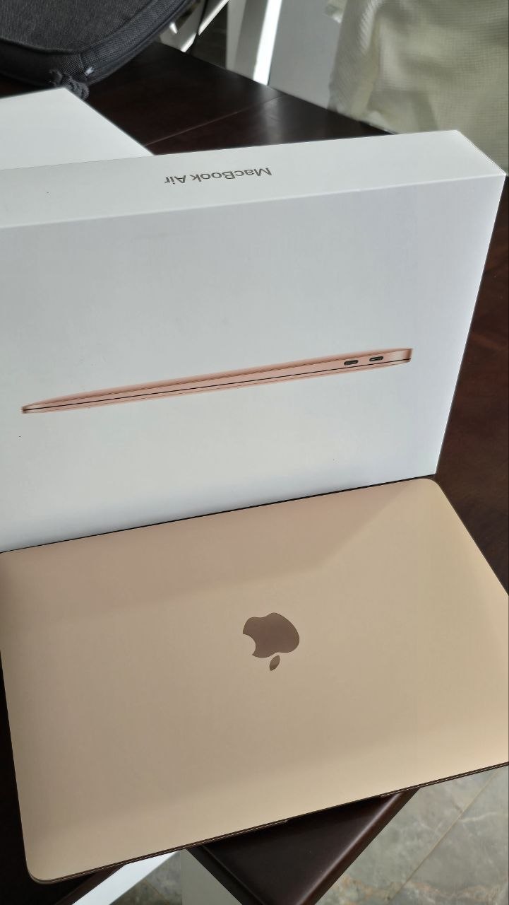 MacBook Air M1 8/256 2020