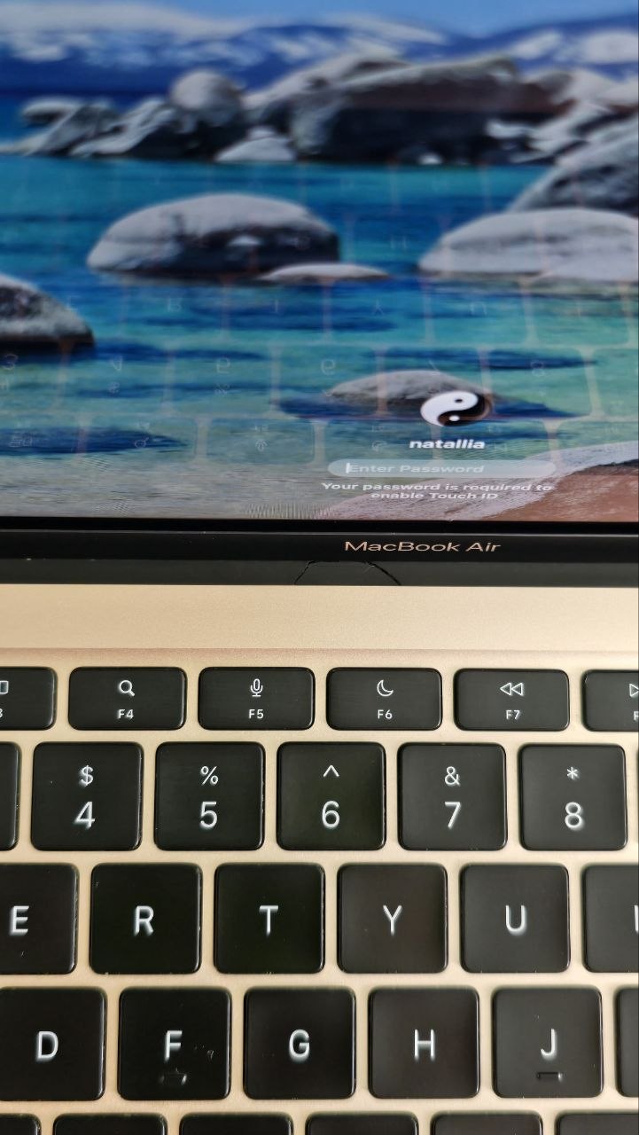 MacBook Air M1 8/256 2020