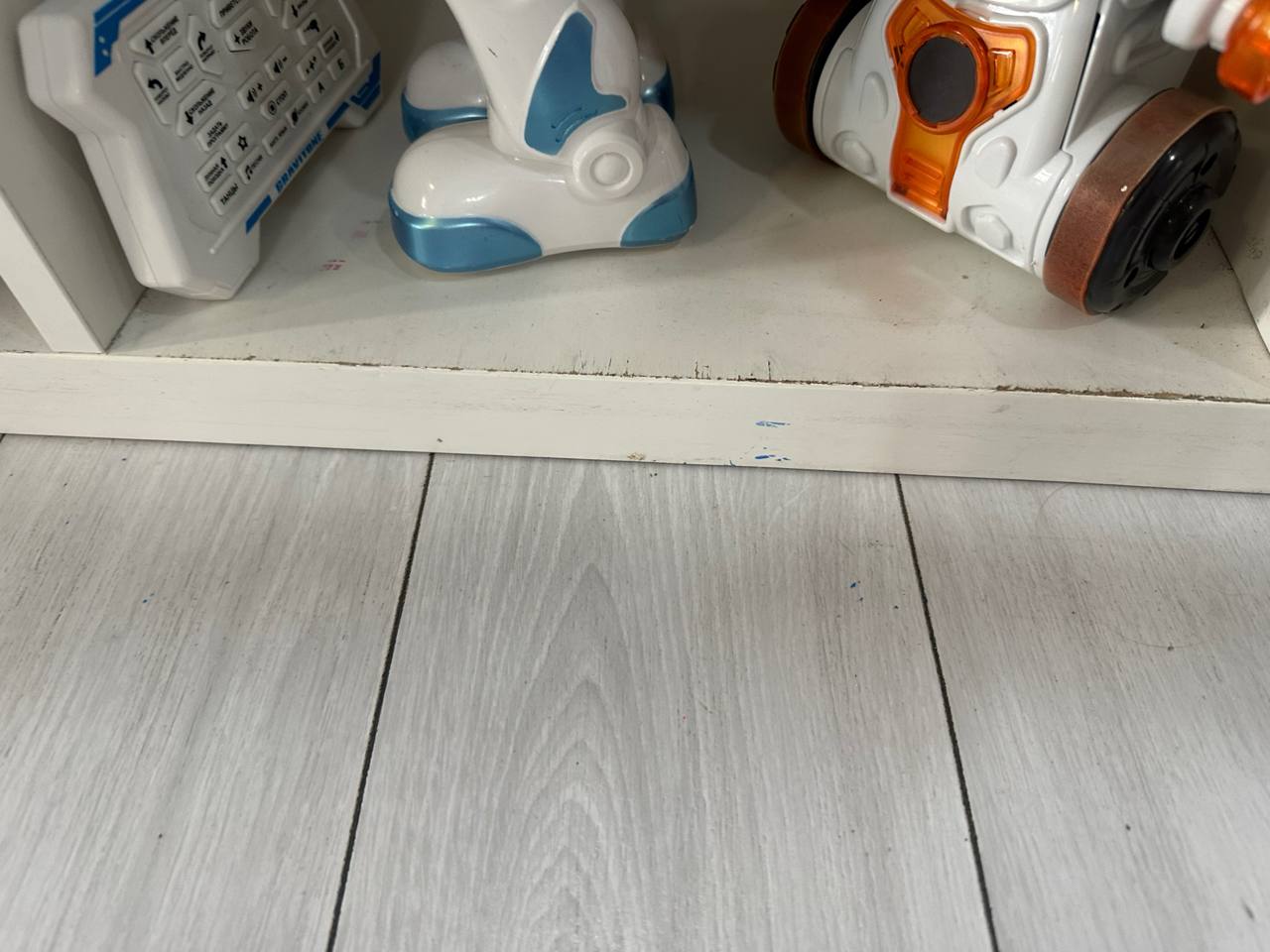 Стеллаж IKEA KALLAX на 8 ячеек, белый