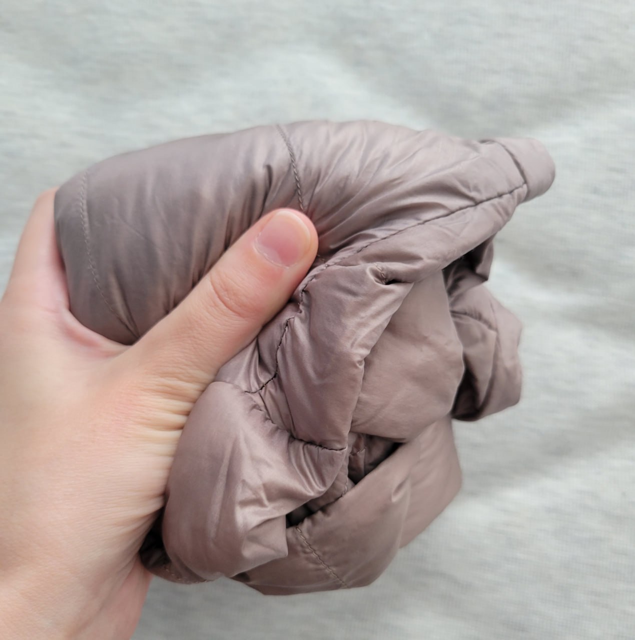 Пуховик Uniqlo Ultra Light Down, размер M