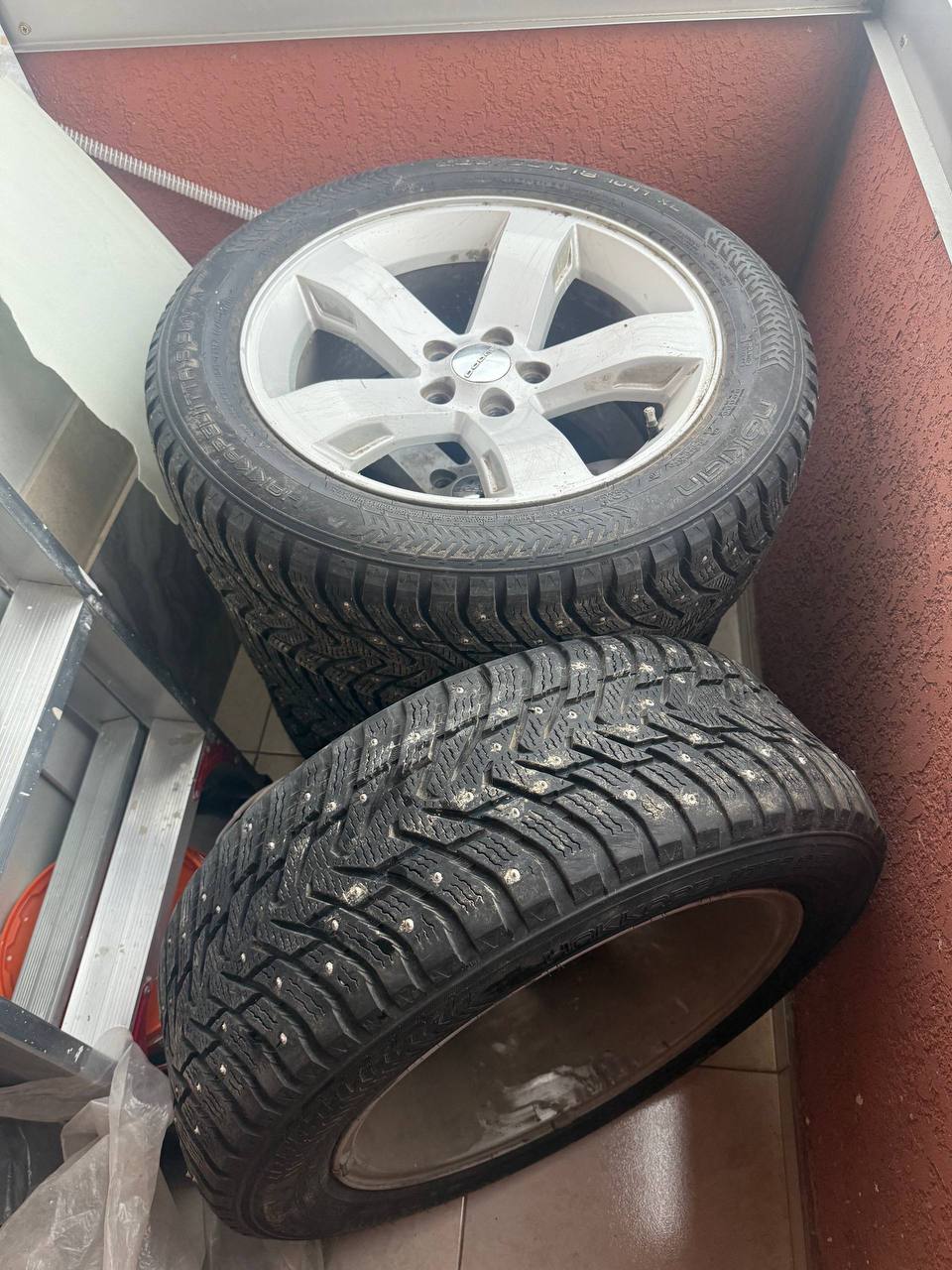 Оригинальные зимние колеса R18 в сборе на Dodge / Jeep / Chrysler