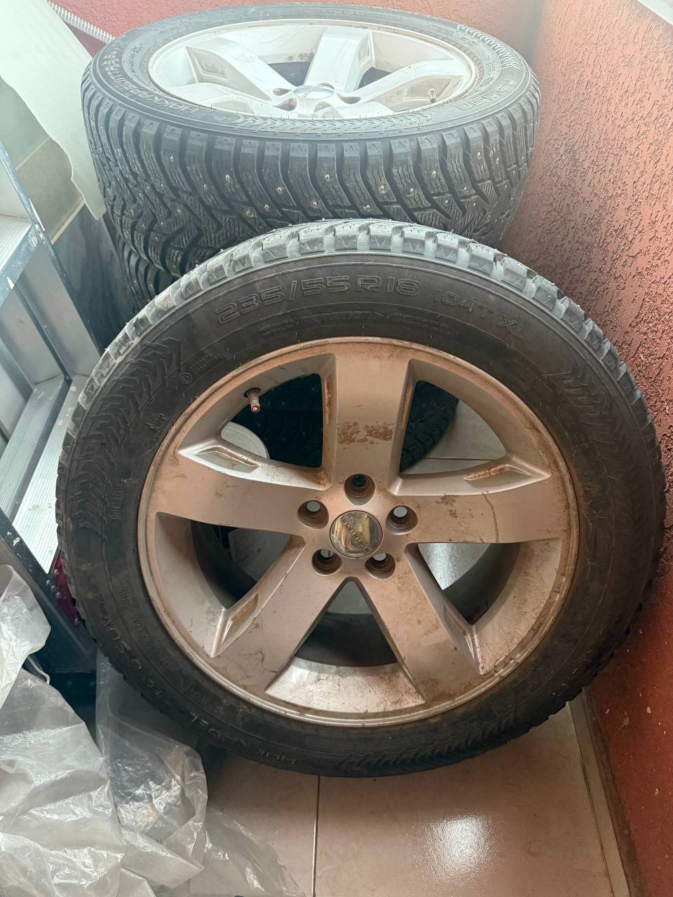 Оригинальные зимние колеса R18 в сборе на Dodge / Jeep / Chrysler