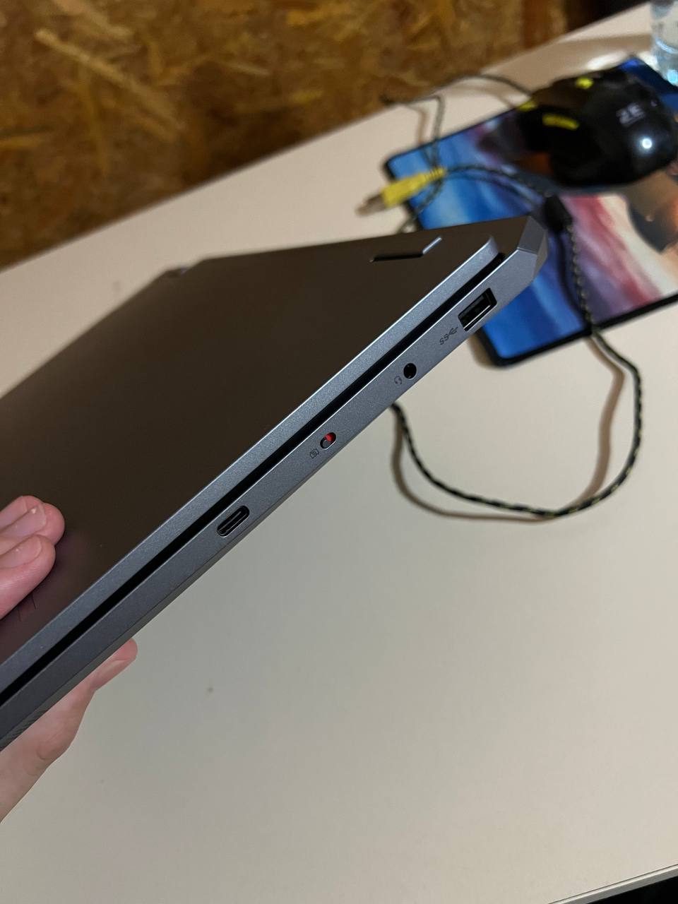 Игровой ноутбук Lenovo LOQ 15ARP9 (83JC00LBRK)