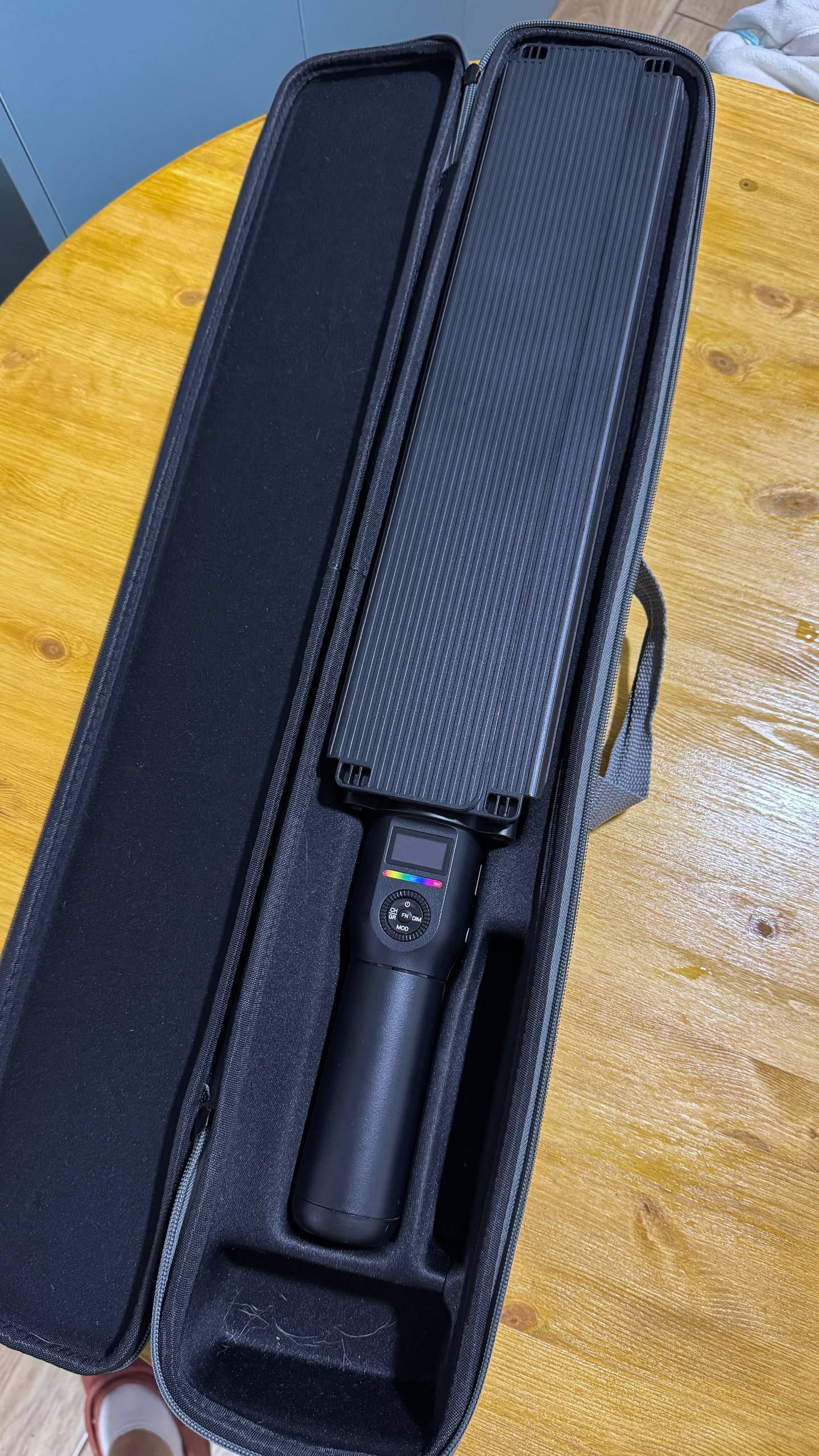 Свет Godox Bi-Color + RGB