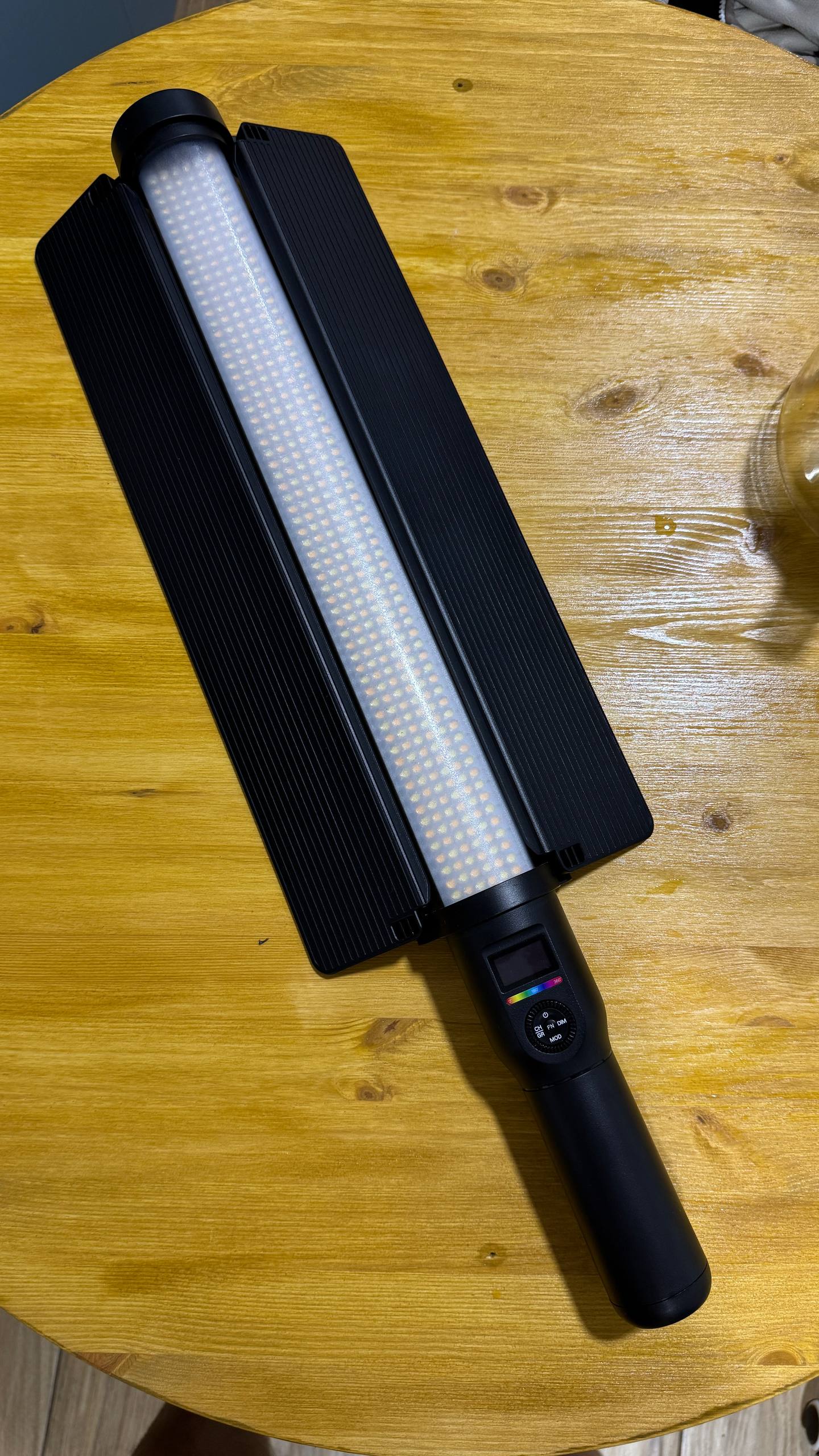 Свет Godox Bi-Color + RGB