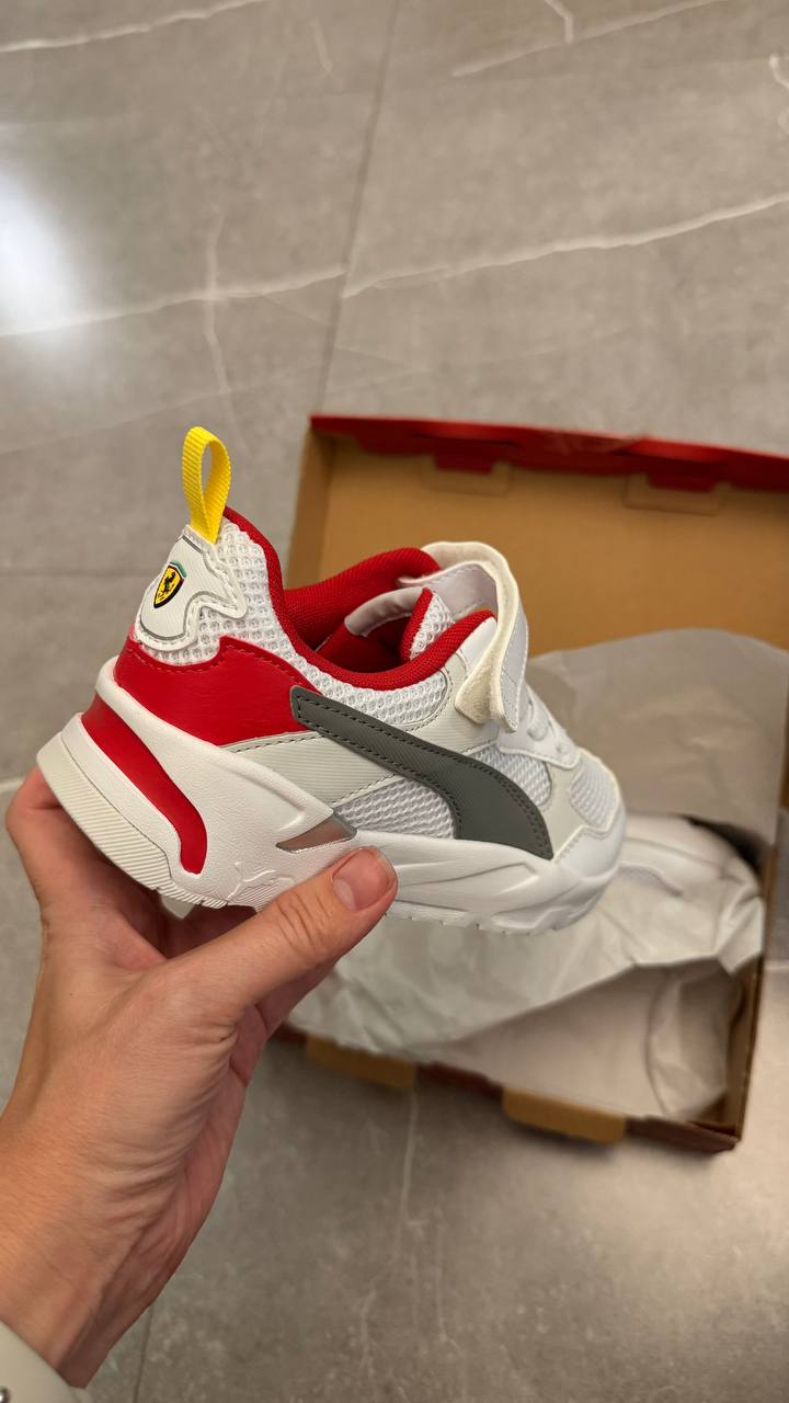 Детские кроссовки Puma Scuderia Ferrari Trinity, 34 размер