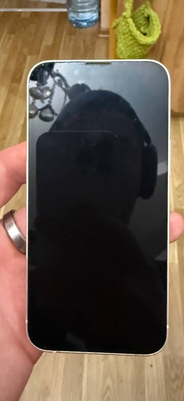 iPhone 13 mini (под восстановление / на запчасти)