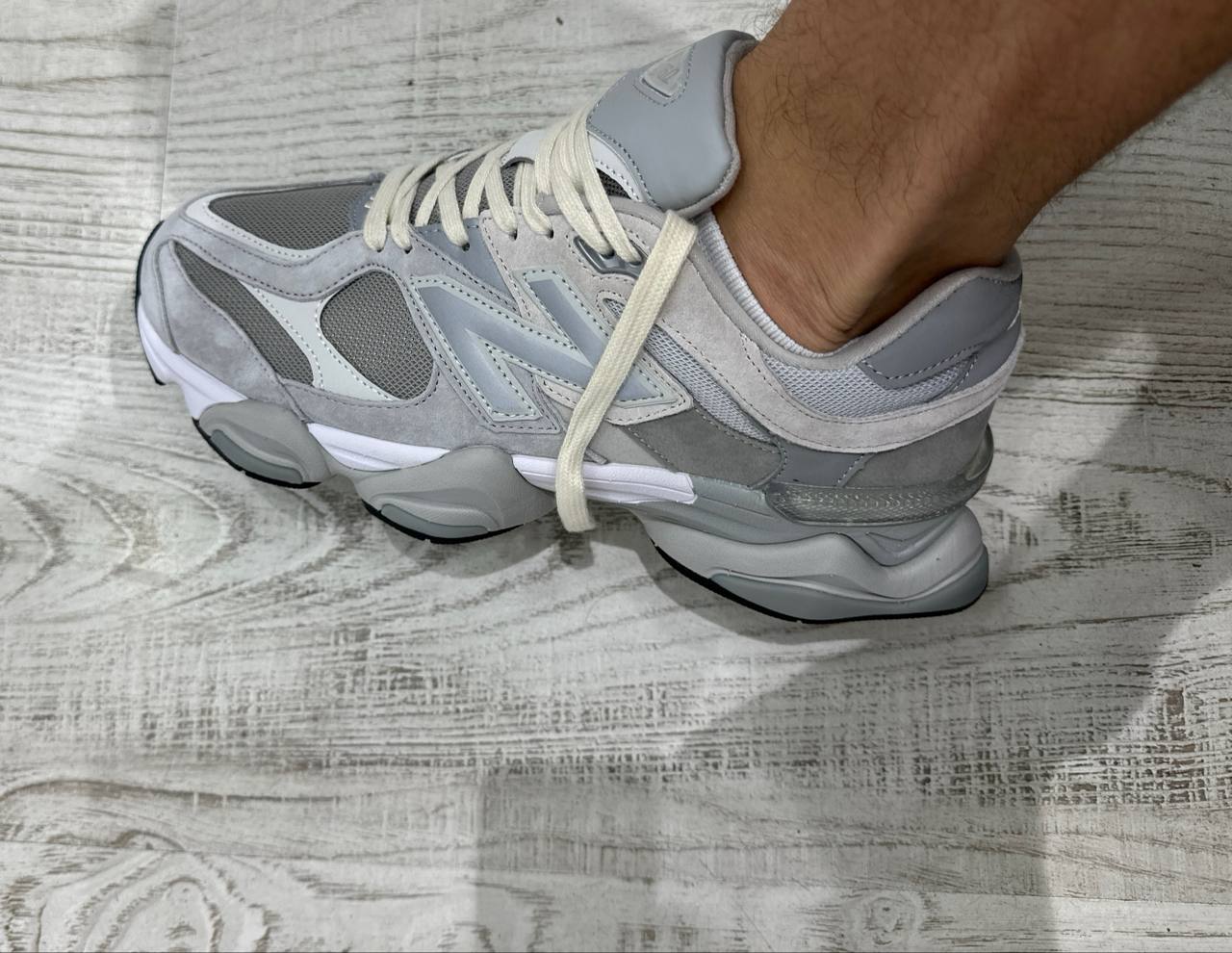 Кроссовки New Balance 9060, размер 42, новые