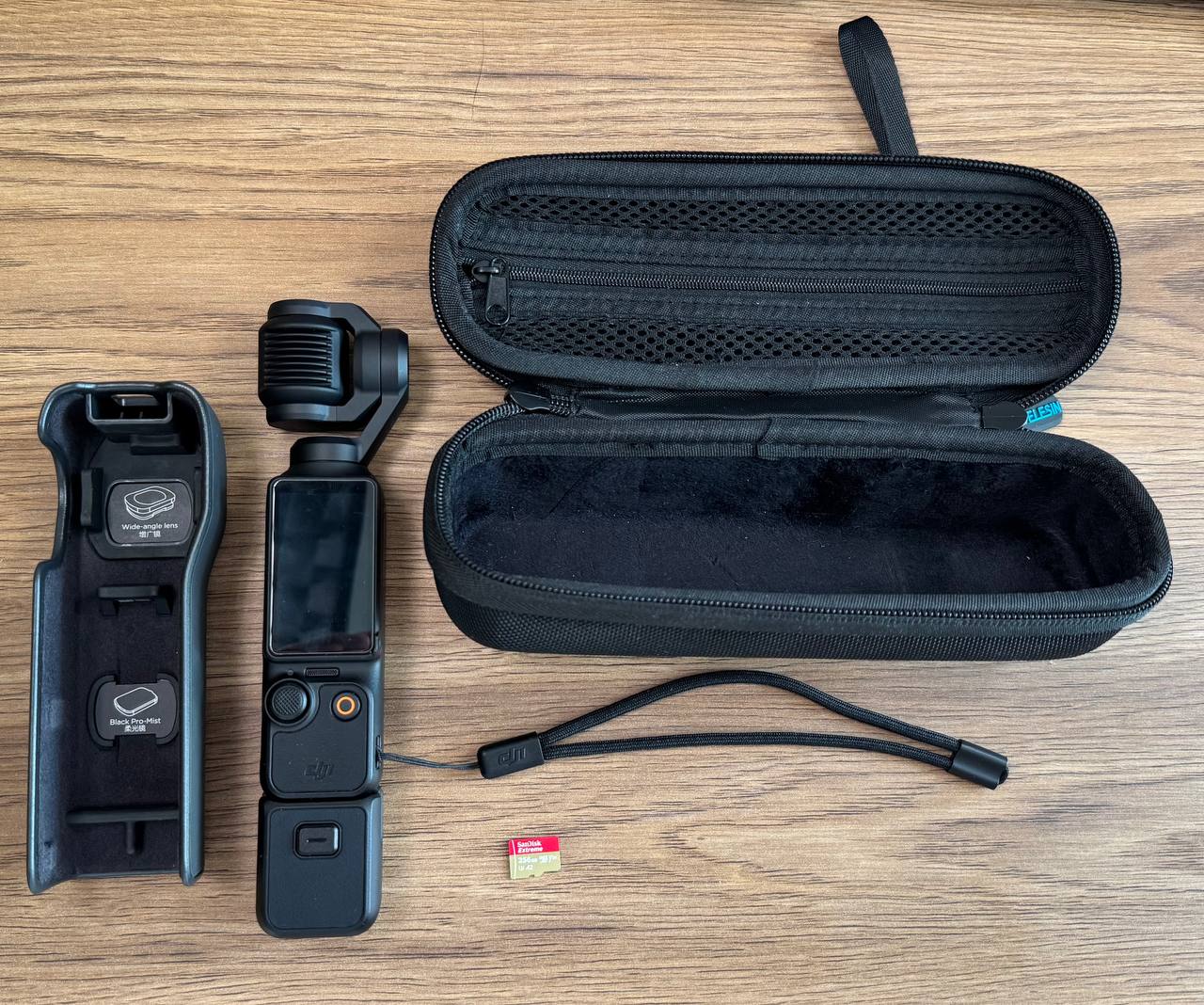 Камера DJI Osmo Pocket 3 + аккумуляторная ручка, чехол, сумка