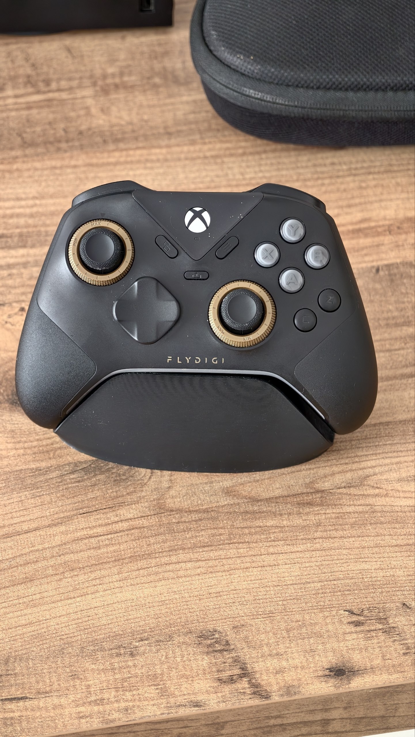 Игровой геймпад Flydigi Vader 5S
