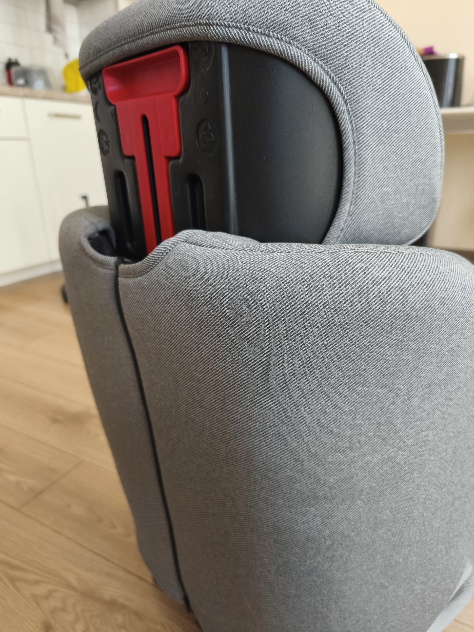 Автокресло Jovola с isofix 15-36 кг