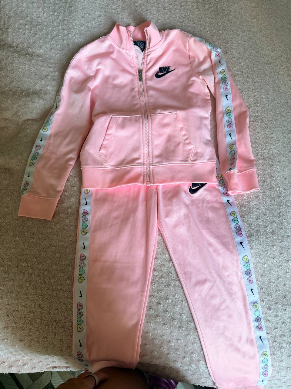 Костюм Nike детский, 7 лет (122 см)