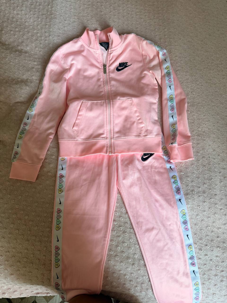 Костюм Nike детский, 7 лет (122 см)