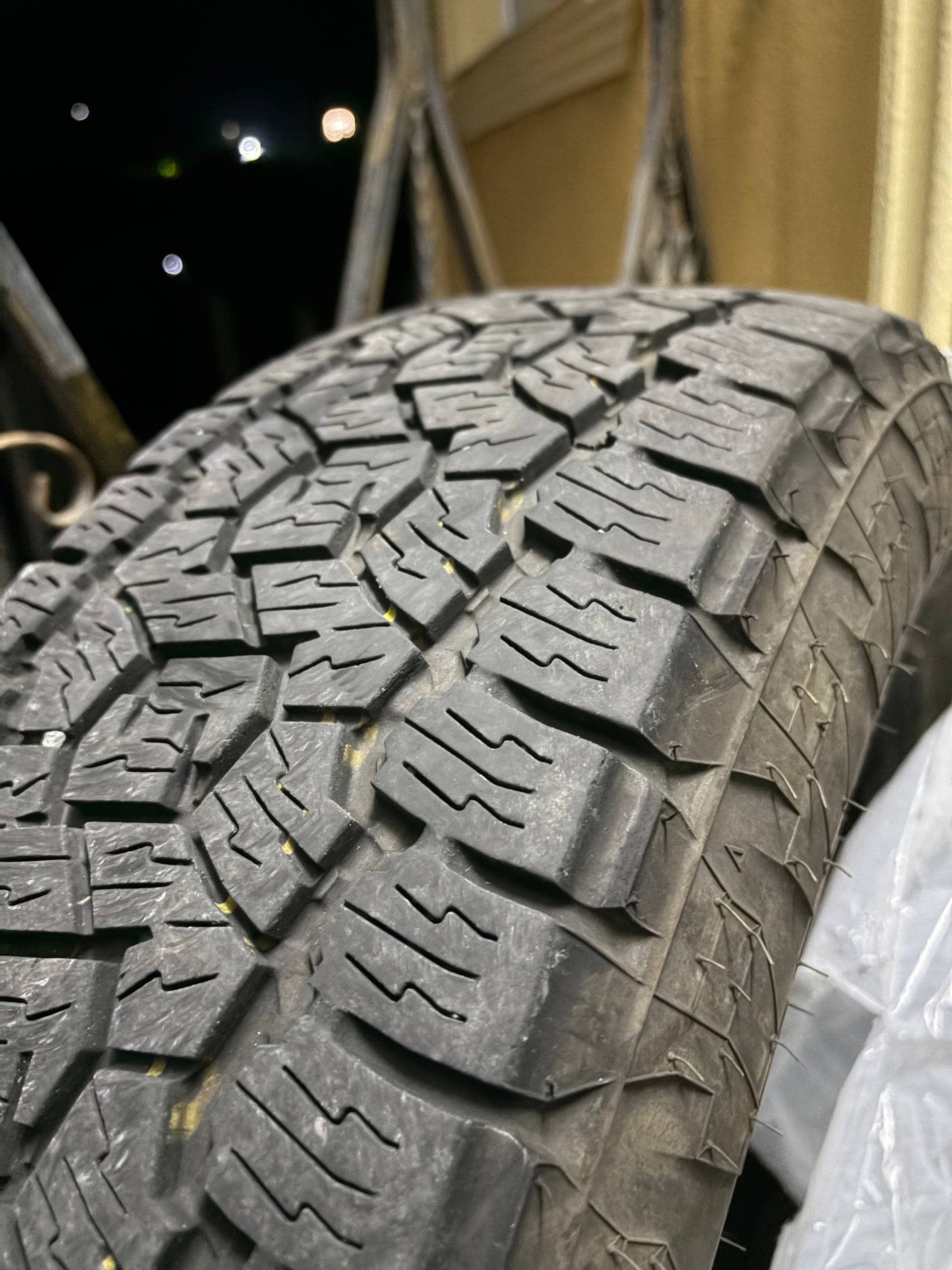 Шины Toyo Open Country 215/70 R16, 2 шт.