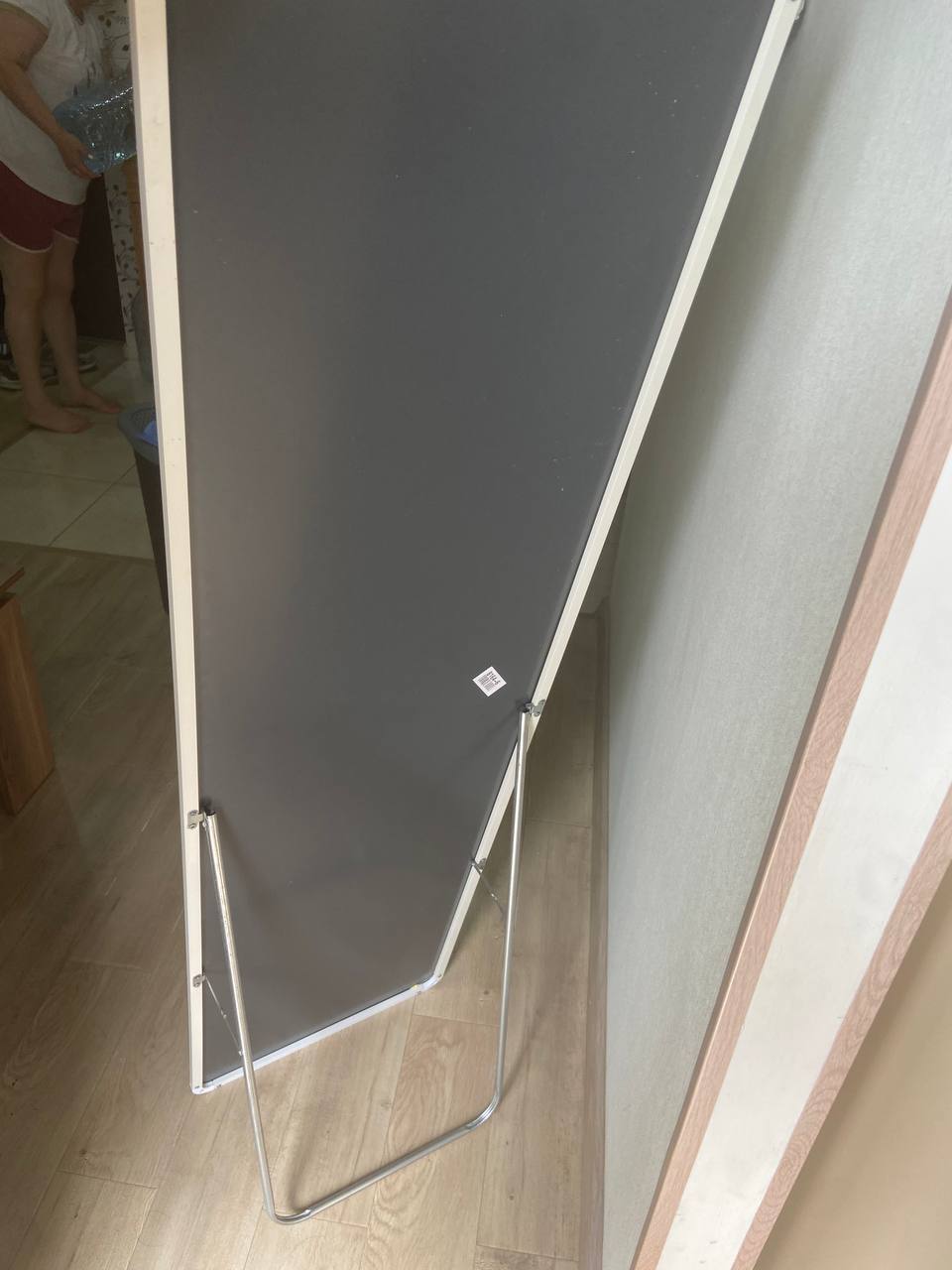 Зеркало высотой 1,5 м