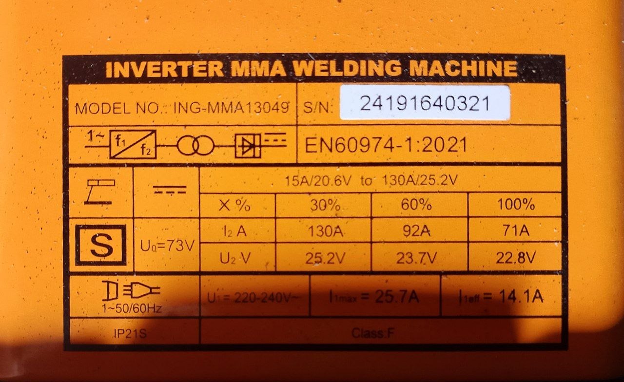 Сварочный инверторный аппарат INGCO 130A (MMA, IGBT)