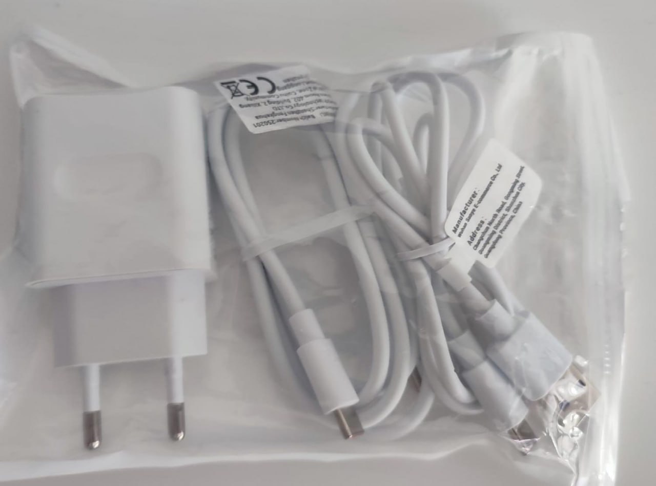 Зарядное устройство 40W с 2 кабелями Type-C