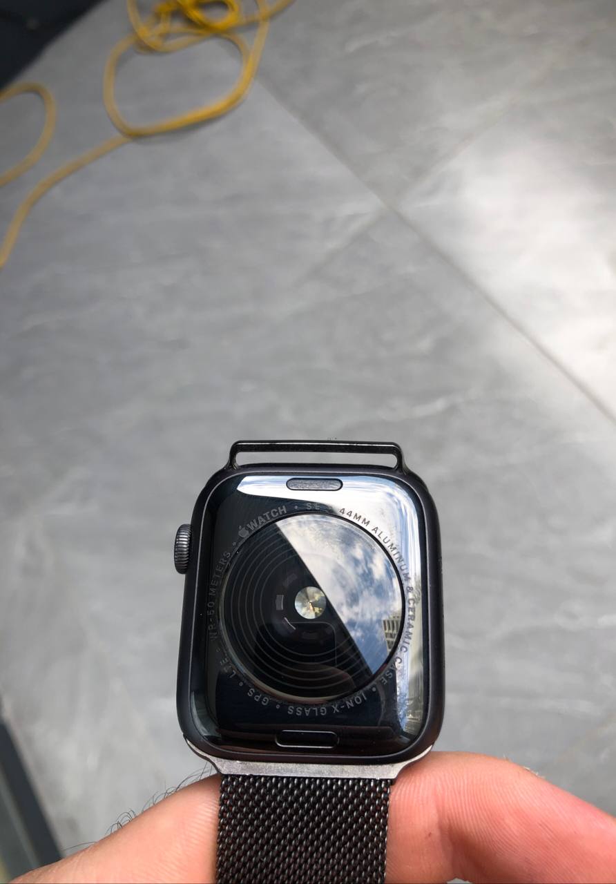 Apple Watch SE (1 gen)