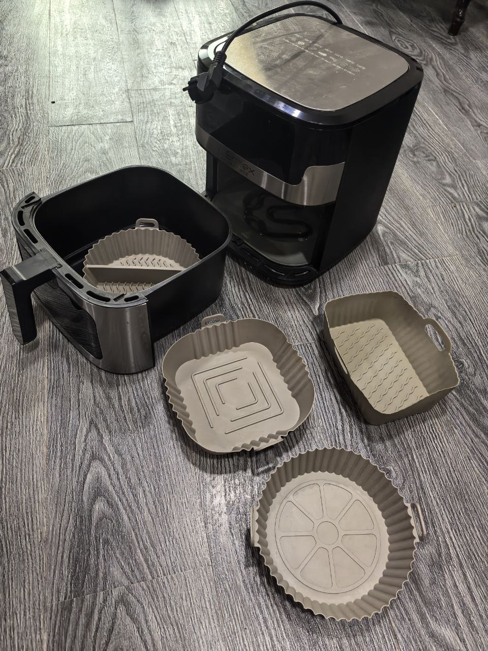 Аэрогриль Sollex 8л + 4 силиконовые формы