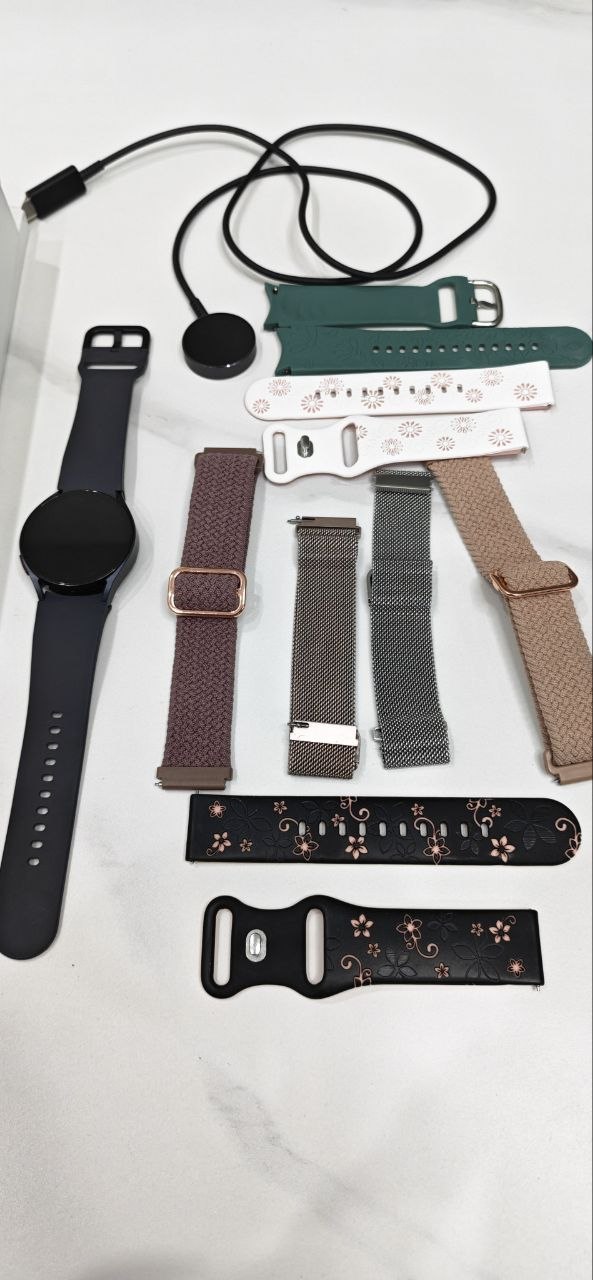 Samsung Galaxy Watch 6 40mm со всеми ремешками