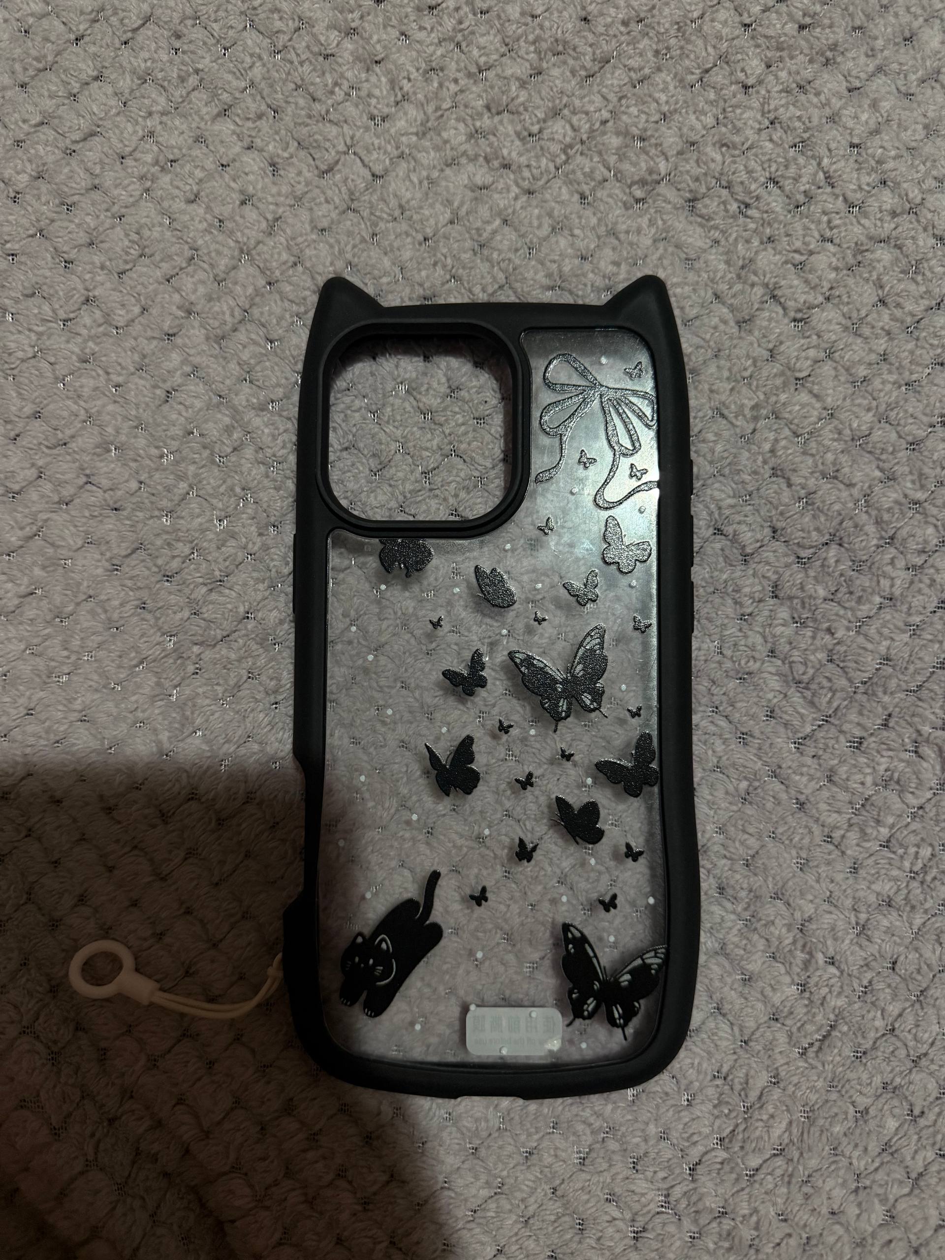 Чехол на iPhone 16 Pro Max