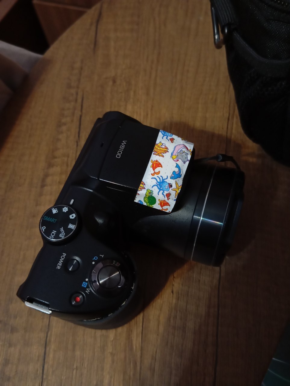 Фотоаппарат Samsung WB100 с сумкой и аксессуарами