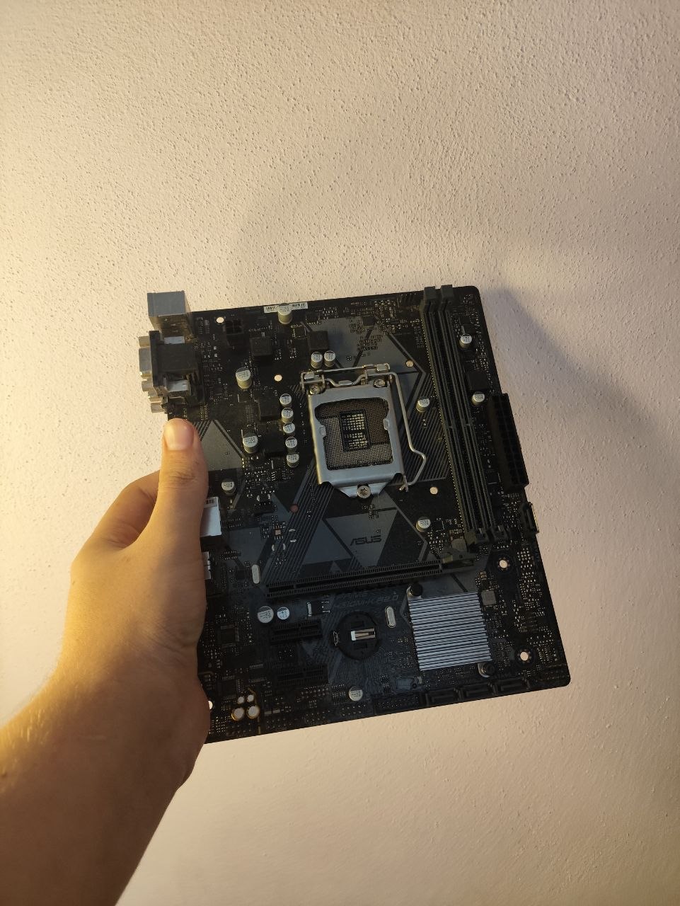 Материнская плата H310