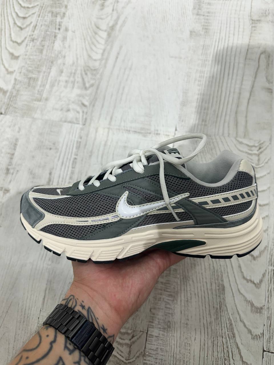 Кроссовки Nike Initiator, размер 42, оригинал