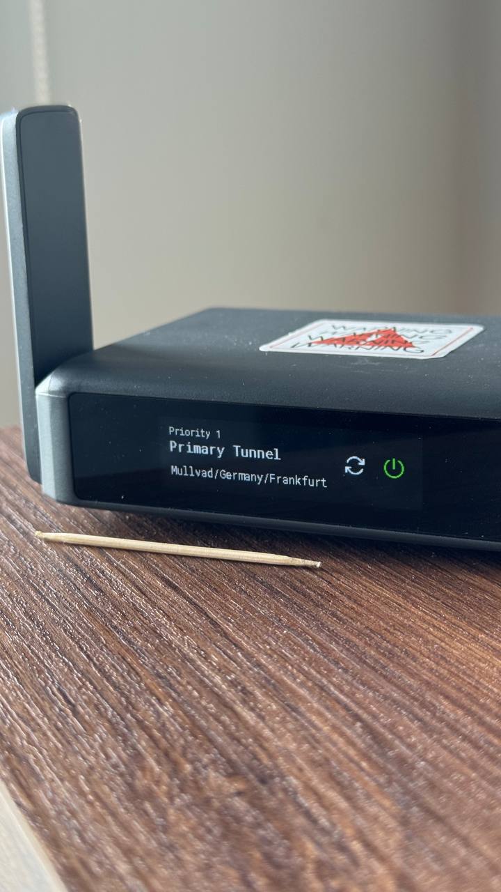 Роутер GL.iNet Slate 7