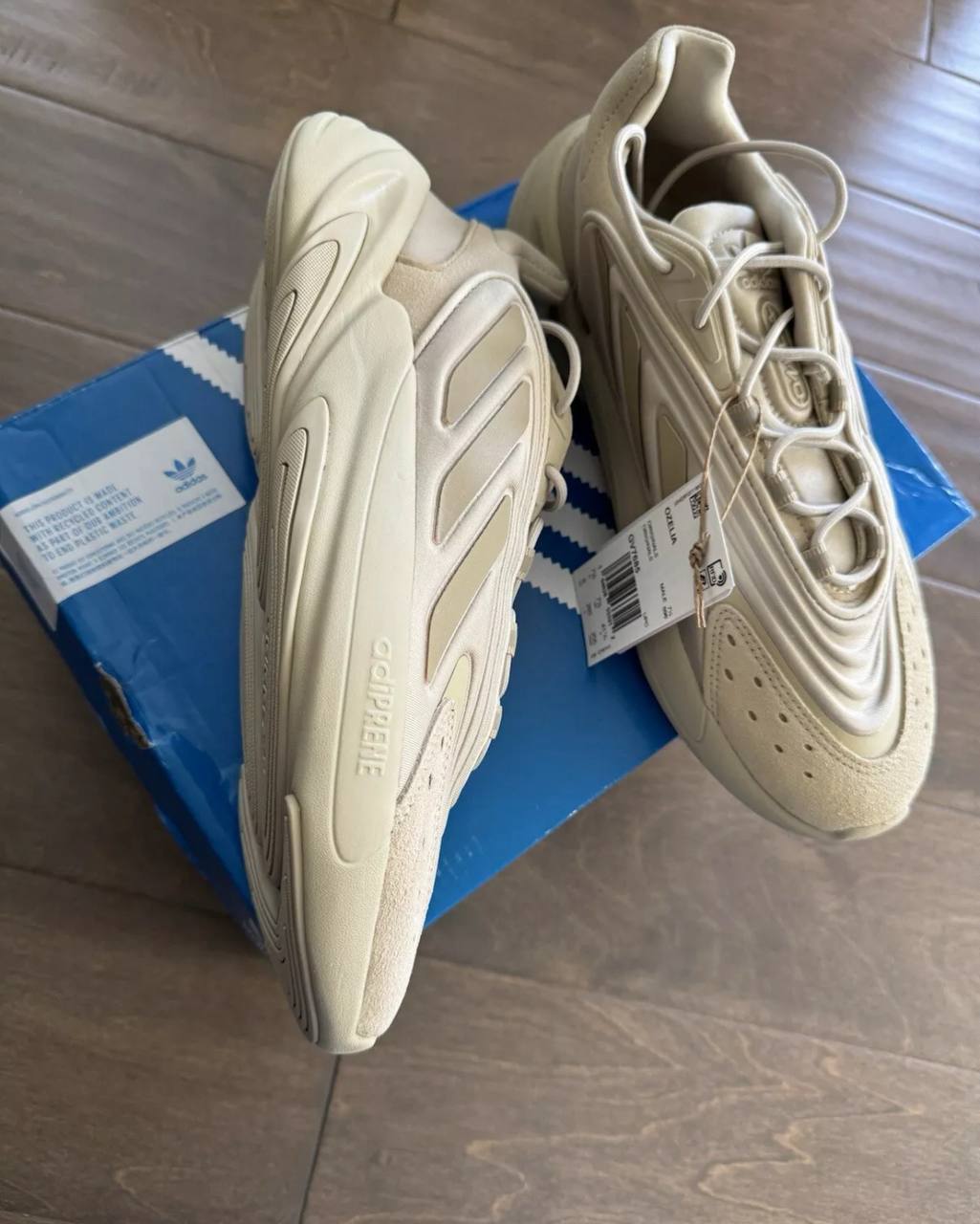 Adidas Ozelia Sand кроссовки, 44-44,5