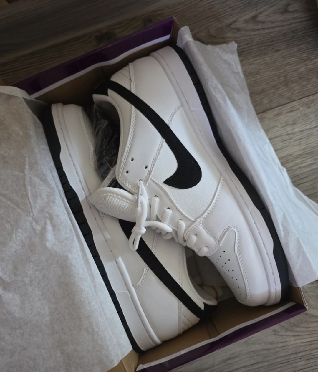 Nike SB Dunk Low кроссовки бело-черные, EU-42, новые