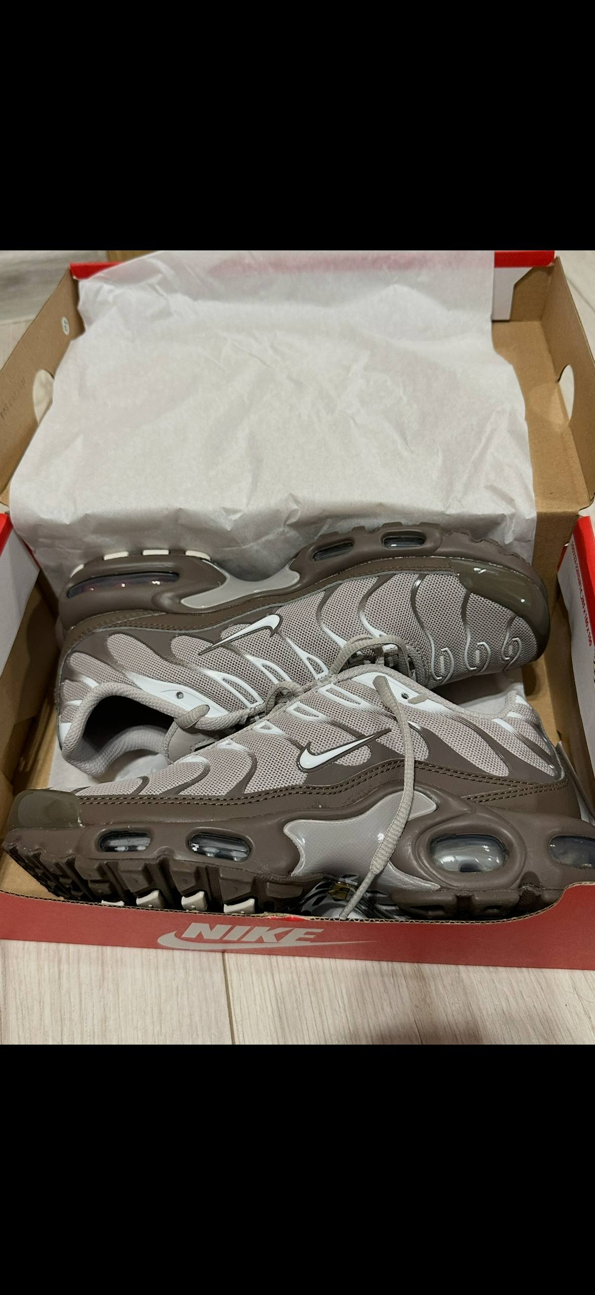 Кроссовки Nike TN, размер 37,5