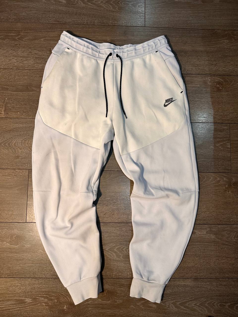 Nike Tech Fleece штаны, размер L