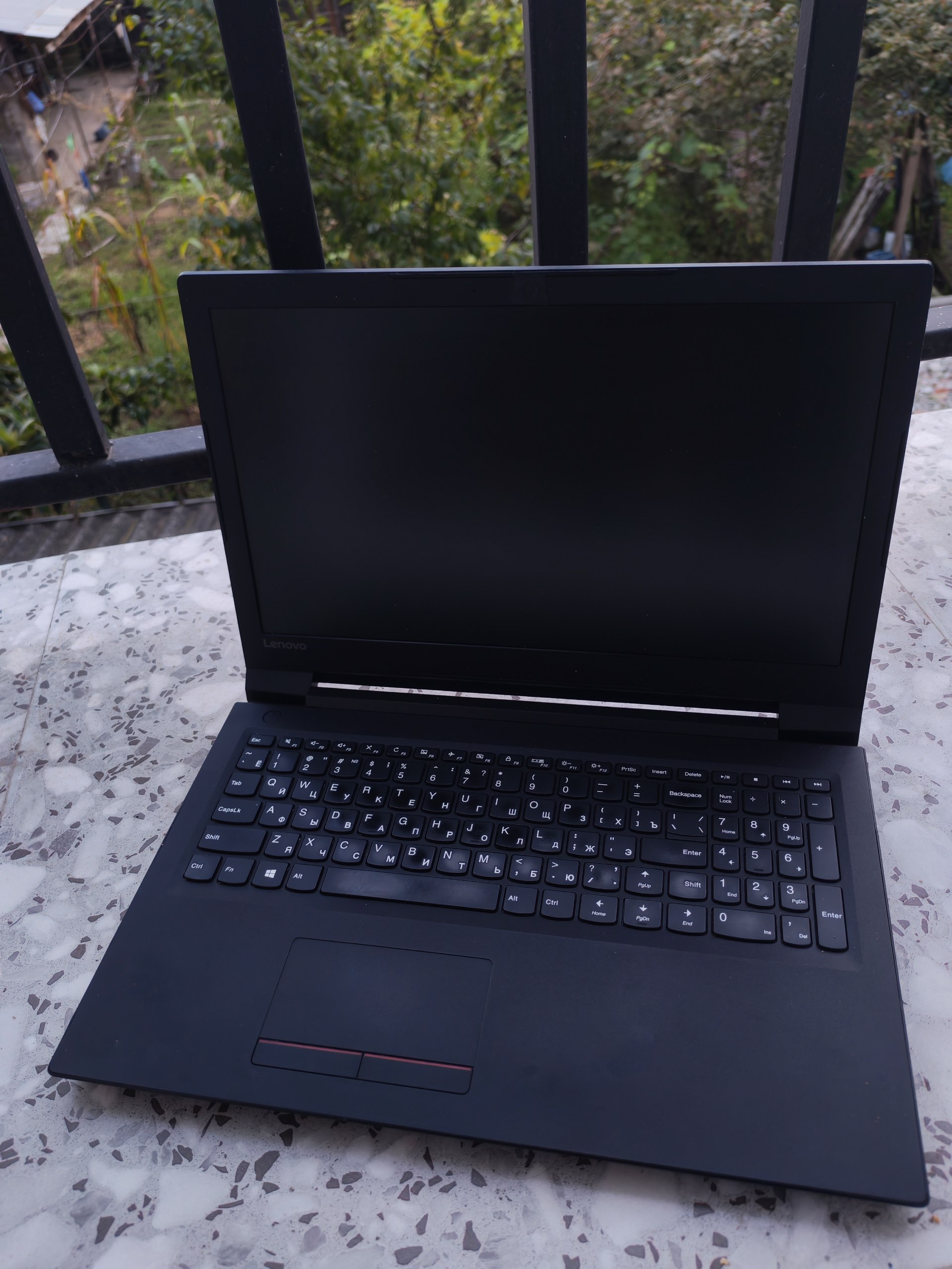 Ноутбук Lenovo V110-15IAP (Pentium N4200, 8 ГБ, SSD 128 ГБ)