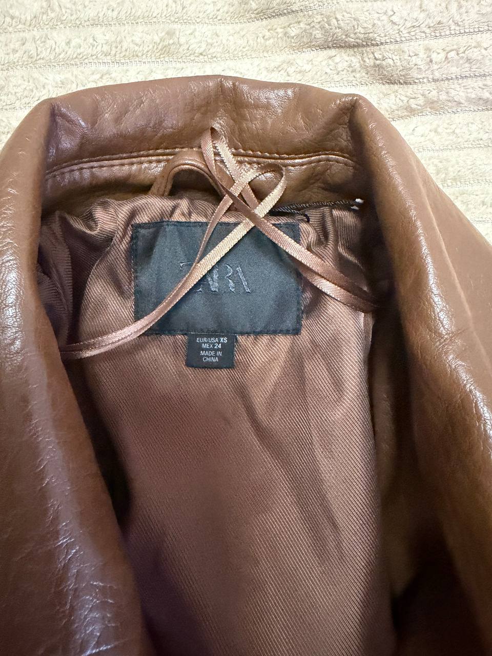Новая куртка XS (подходит на S/M/L)
