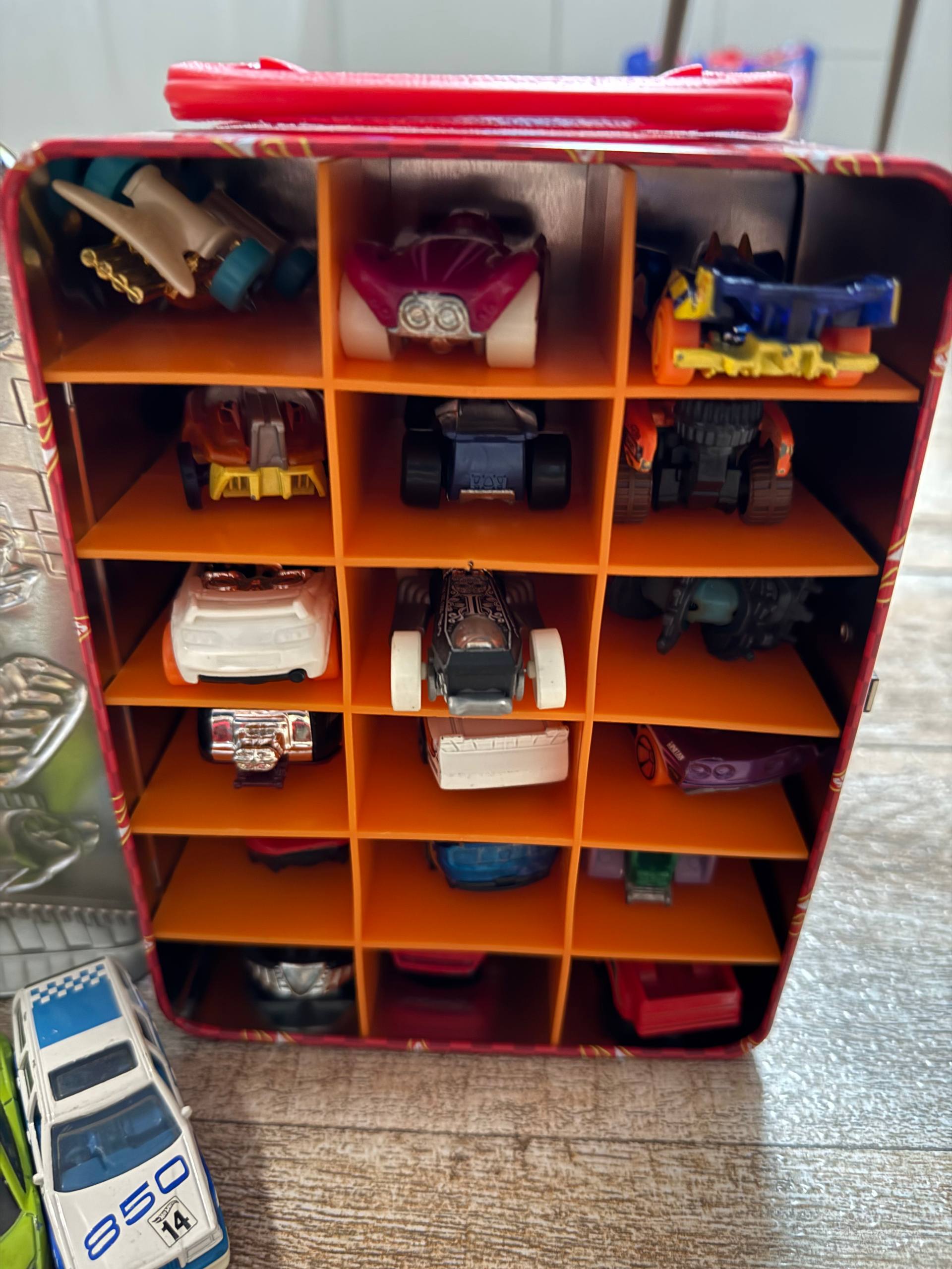 Машинки Hot Wheels