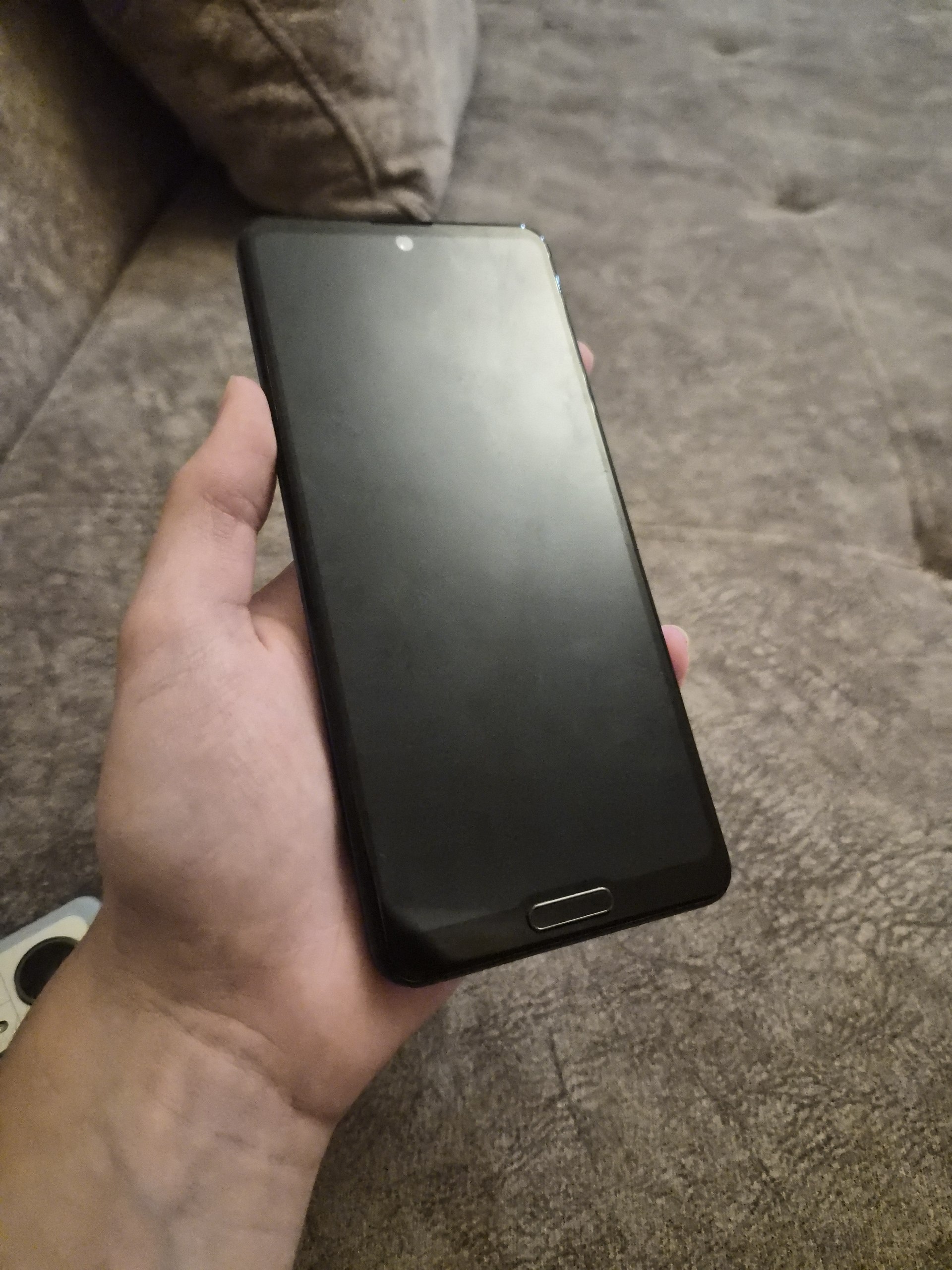 Sharp Aquos R5G 12/256