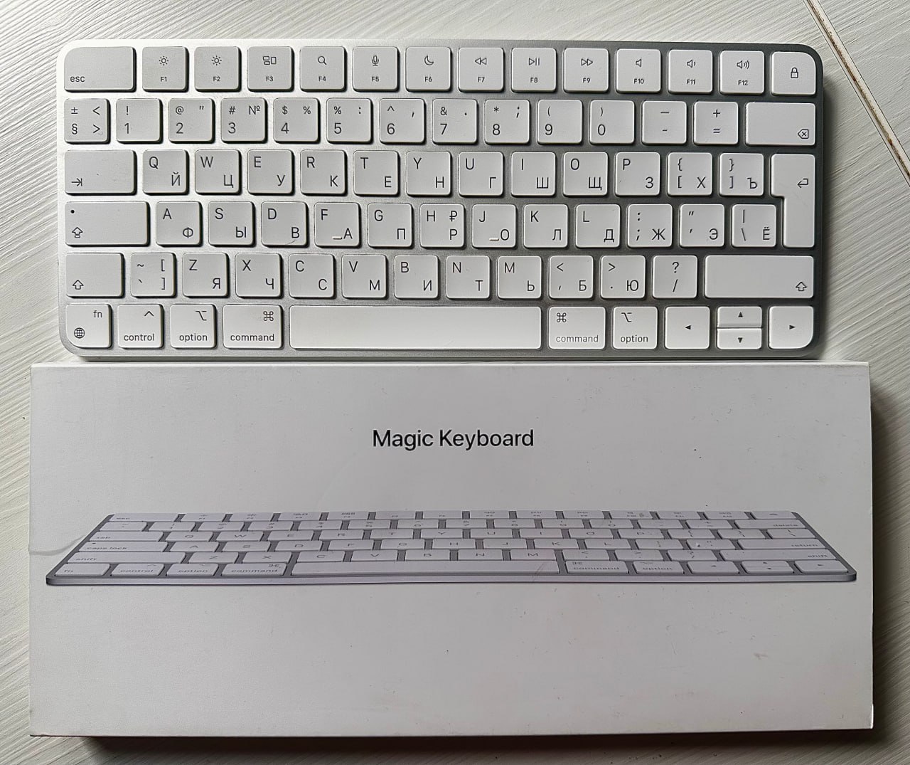 Apple Magic Keyboard (Lightning, без Touch ID), серая