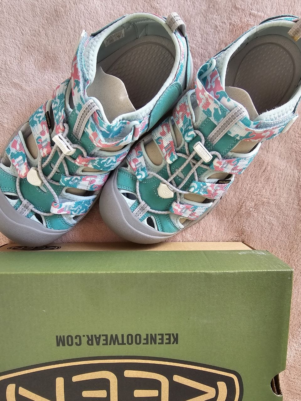Keen кроссовки, размер 38/39