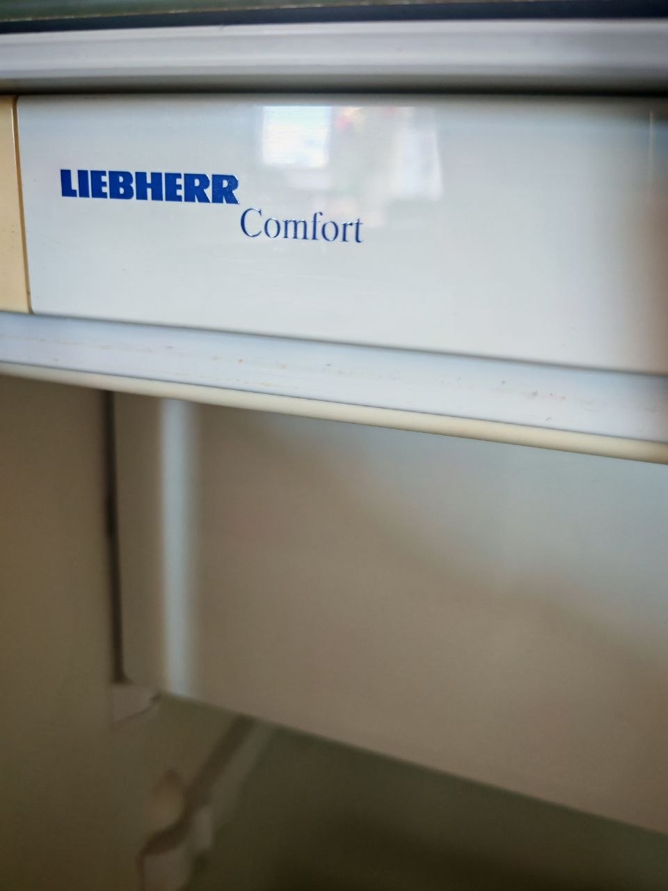 Встраиваемый холодильник LIEBHERR