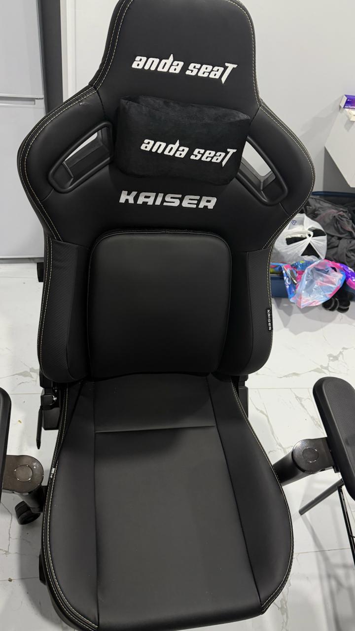 Игровое кресло AndaSeat Kaiser 4 V2, PVC leather, 6D-Armrests, black