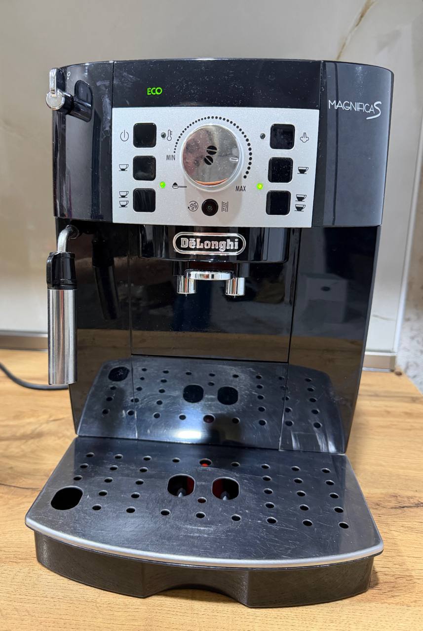 Кофемашина De'Longhi Magnifica S