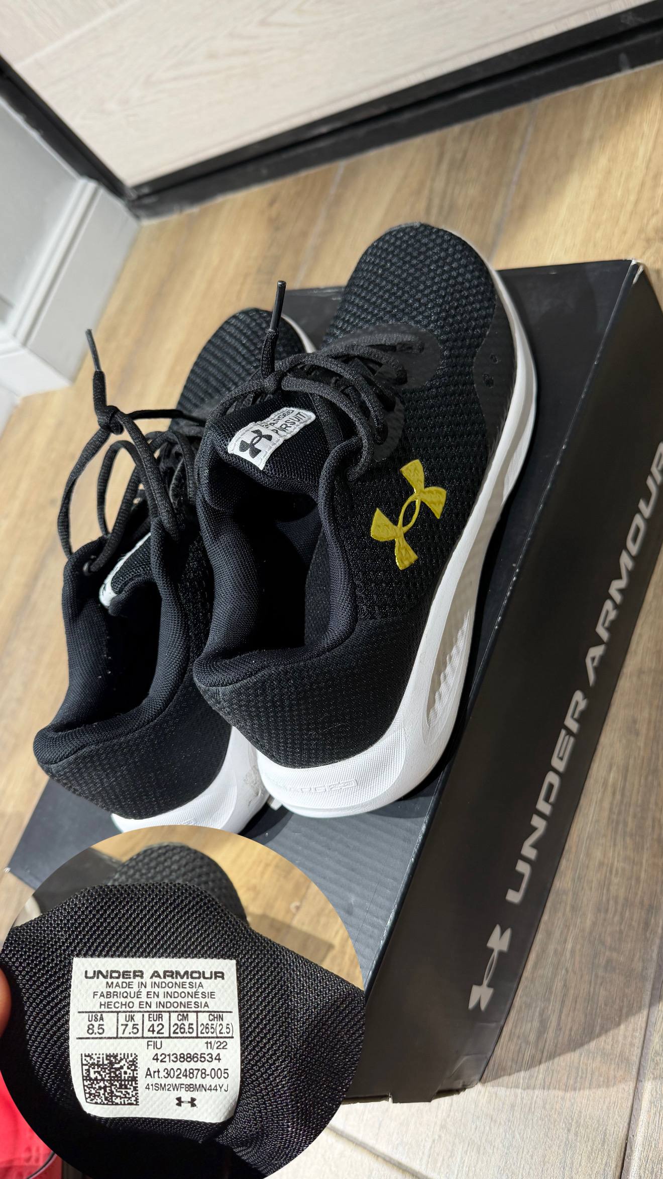 Кроссовки Under Armour, EU 42
