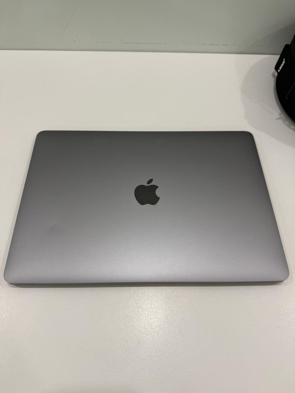 MacBook Air M1 2020, Space Grey