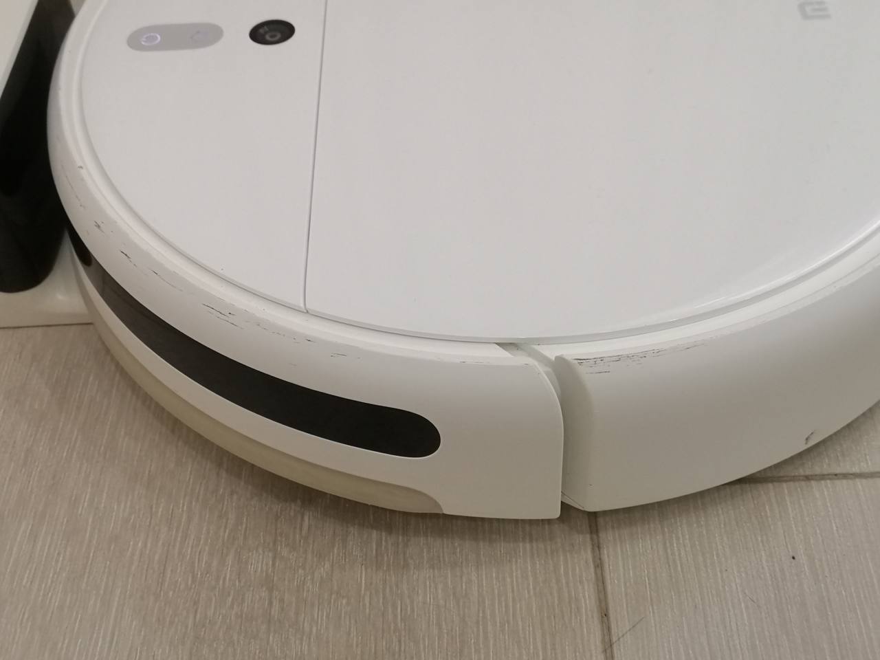 Робот-пылесос Xiaomi Mi Robot Vacuum Mop