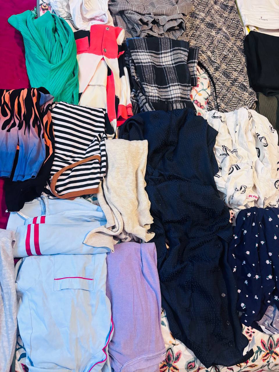 Пакет женской одежды размер S (Levi's, MANGO, Patrizia Pepe и др.)