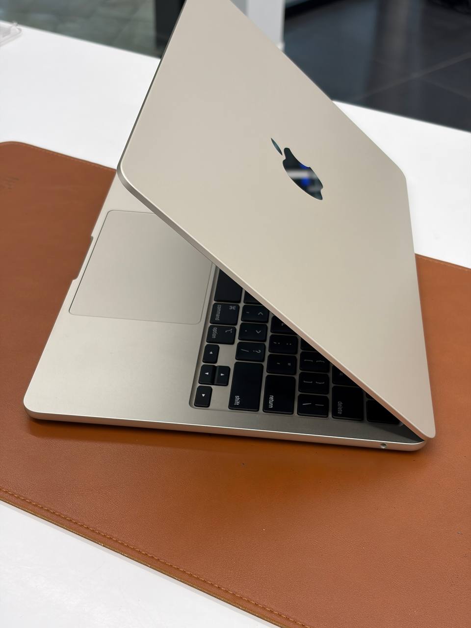 MacBook Air M3 8/256 ГБ